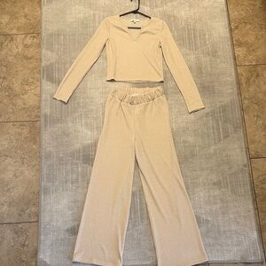Francesca's Beige Textured 2 Piece Set